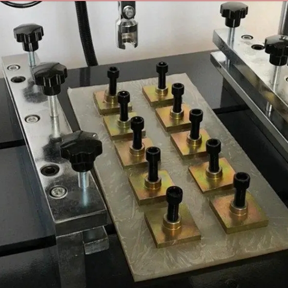 1705893832348850.png 8砂漿強(qiáng)度拉拔試驗(yàn)機(jī) 電子粘接強(qiáng)度拉拔力檢測(cè)儀1.png